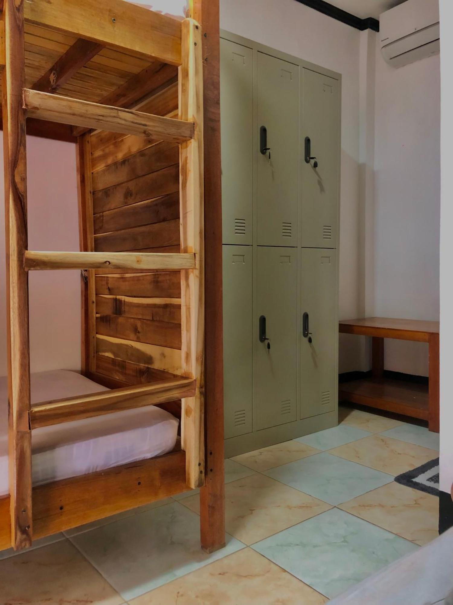 Hello Hostel San Vicente  Bagian luar foto